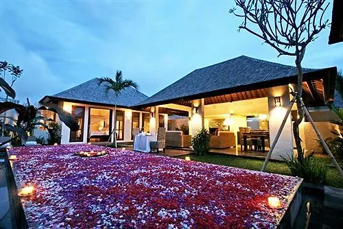 The Khayangan Dreams Villa Umalas Kerobokan